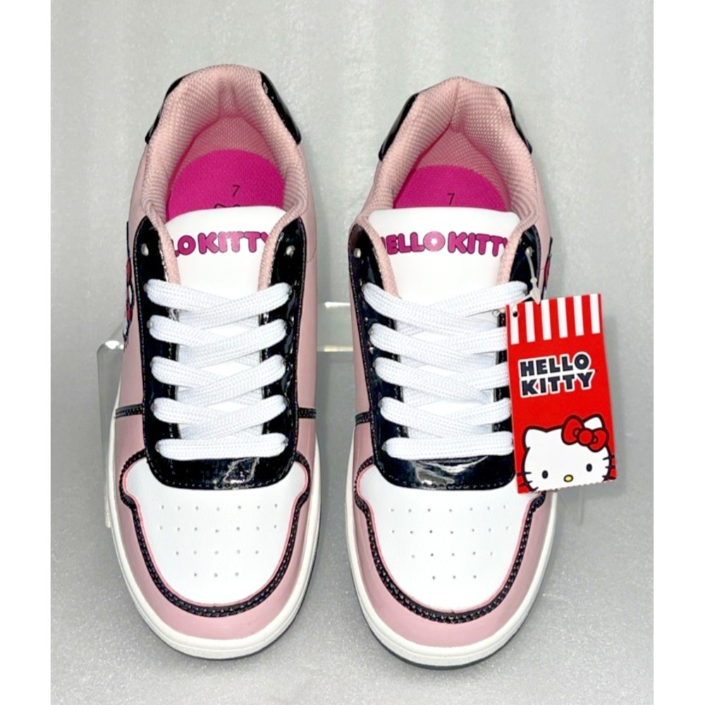 Sanrio Hello Kitty Court Sneakers Women's Size 7 Pink Lace Up Shoes NEW W/ TAGS - Picture 12 of 16